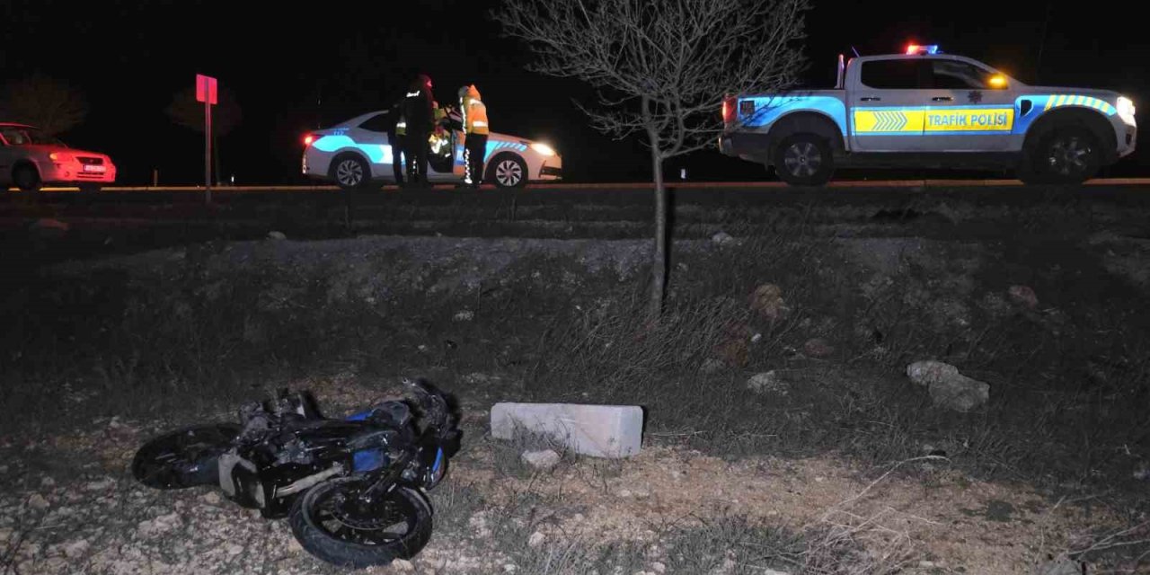 Minibüse Arkadan Çarpan Motosiklet 70 Metre Sürüklendi: 1 Yaralı