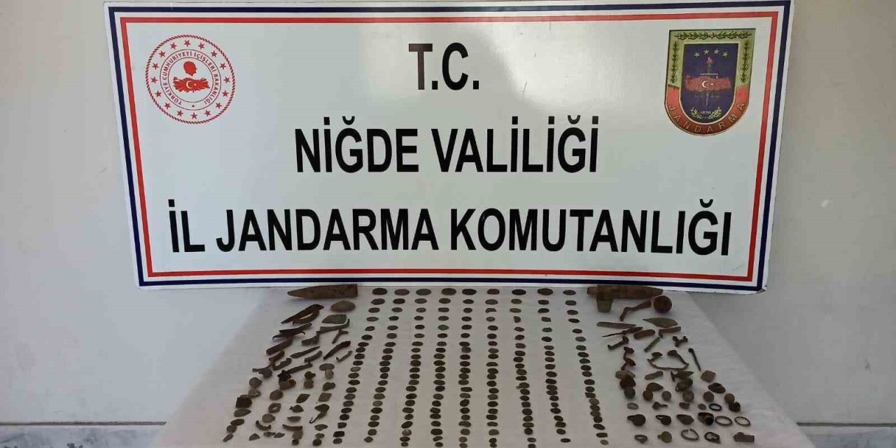 Niğde Bor’da Tarihi Eser Operasyonu: 290 Adet Eser Ele Geçirildi