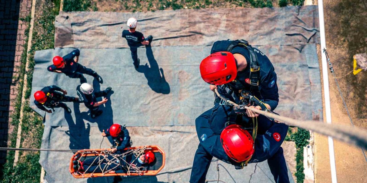Antalya İtfaiyesinin Taze Kanları Göreve Hazır