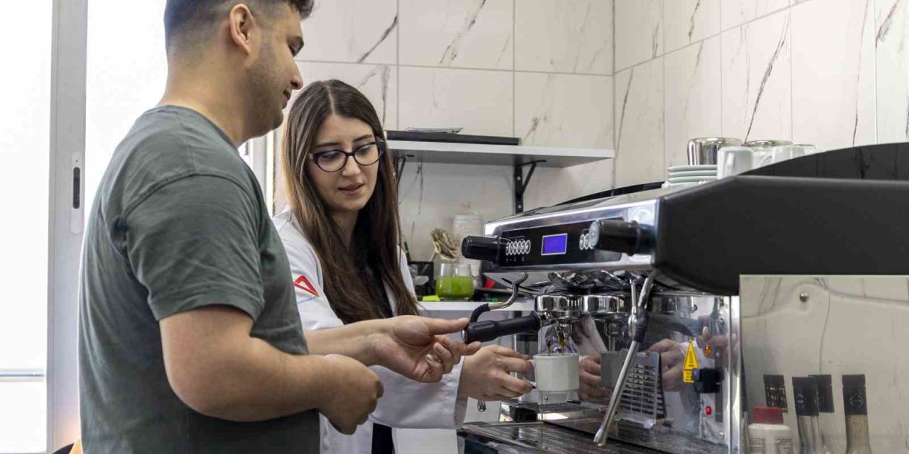 Mersin Büyükşehir Belediyesinden Ücretsiz Barista Eğitimi Yoğun İlgi Görüyor
