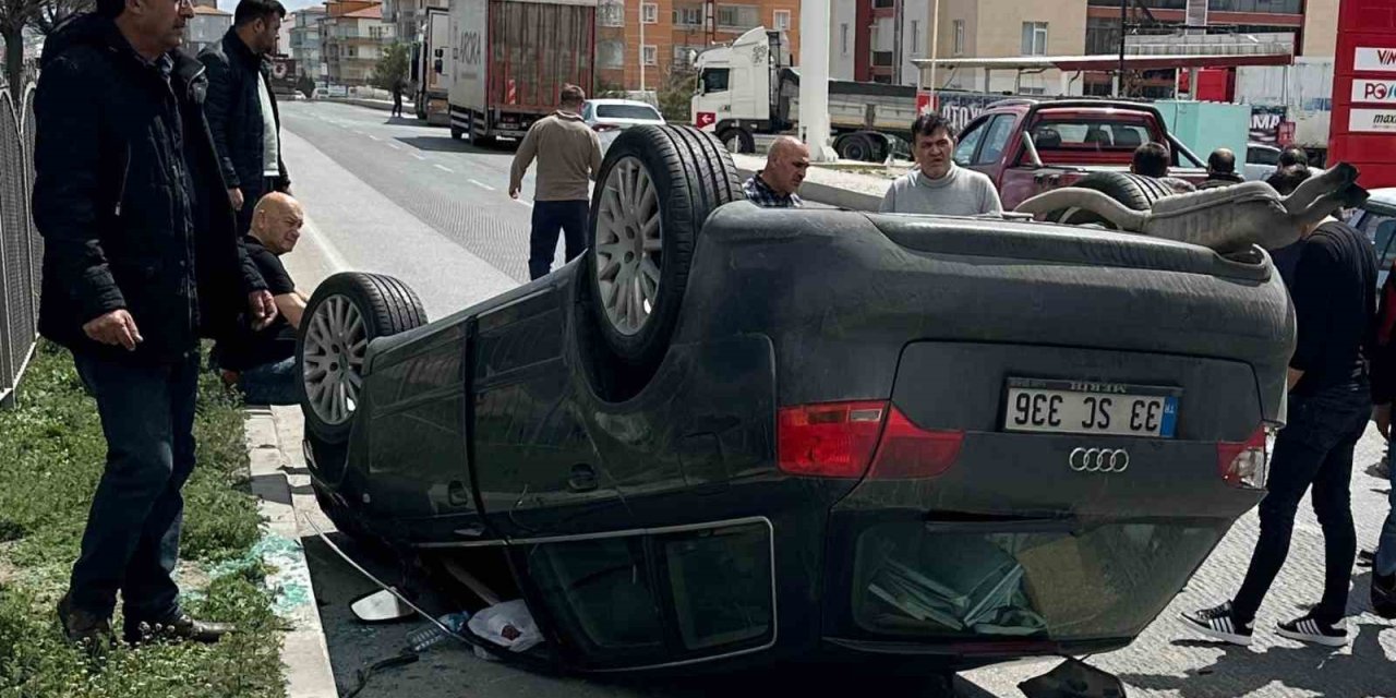 Karapınar’da Kontrolden Çıkan Otomobil Takla Attı: 2 Yaralı