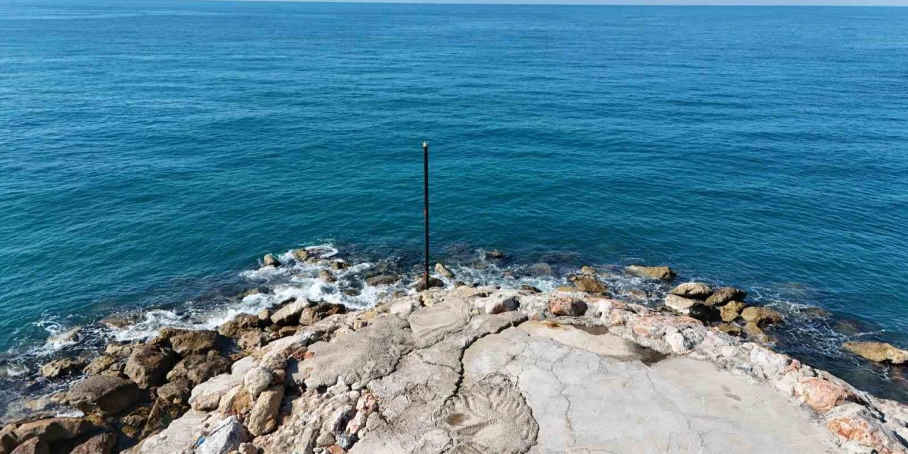 Ambulans Kapatılan Yol Sebebiyle Olay Yerine Ulaşamadı, Kalp Krizi Geçiren Vatandaş Botla Kurtarıldı