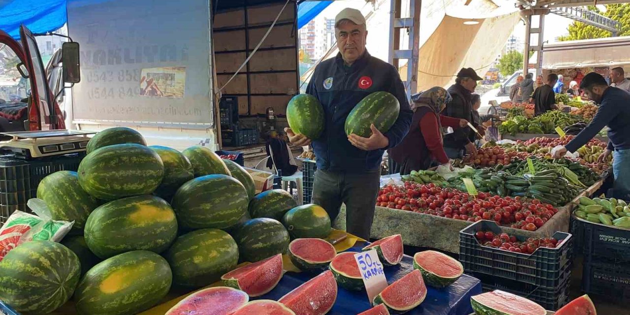 Karpuz Pazara Dilim Dilim Düştü: Kilosu 50 Tl