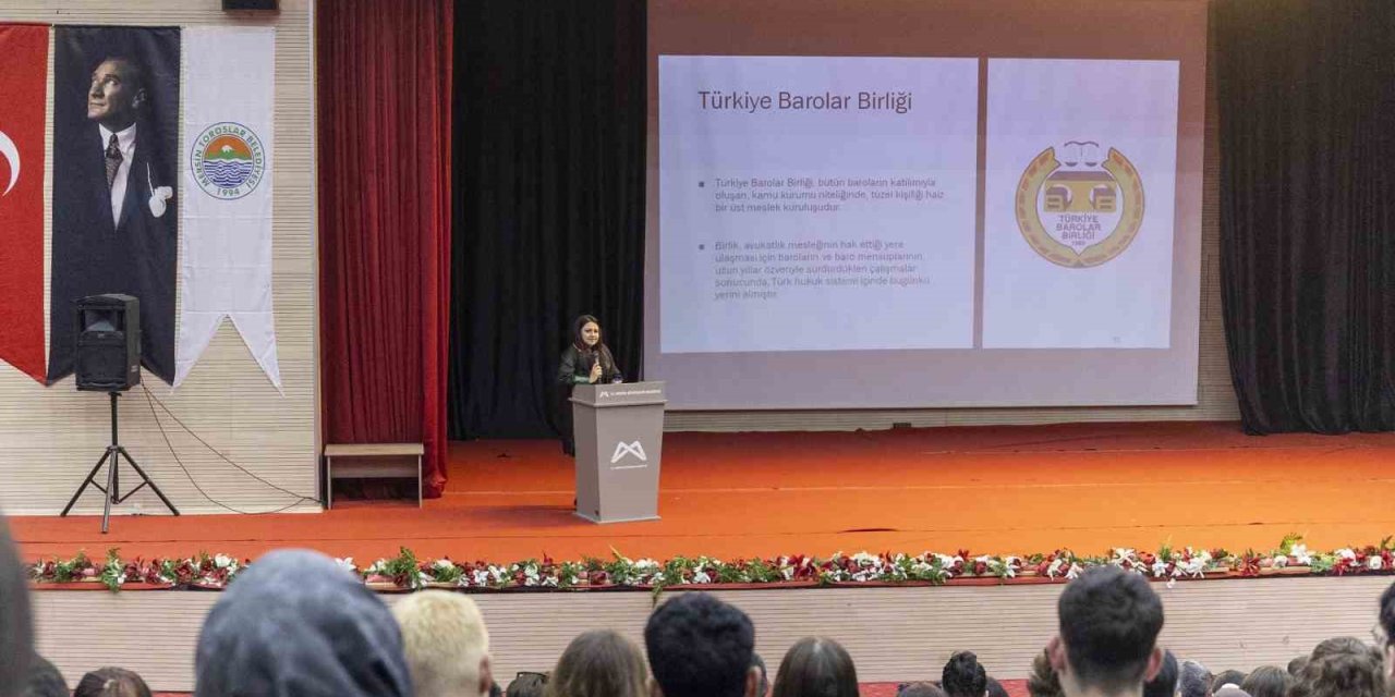Mersin’de Üniversite Adaylarına Meslek Tanıtım Semineri