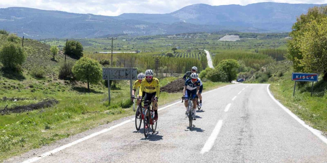 Mersin’de 120 Sporcu 126 Kilometrelik Etapta Yarıştı