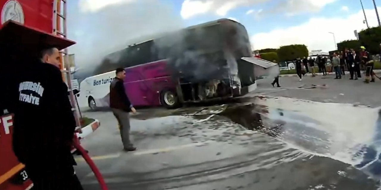 Yolcu Otobüsünde Çıkan Yangın Büyümeden Söndürüldü