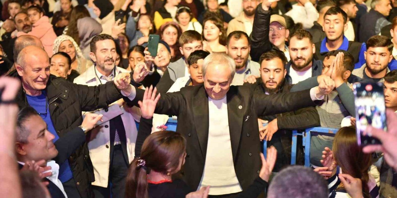 Kepez’de Dünya Romanlar Günü’ne Özel ‘roman Gecesi’