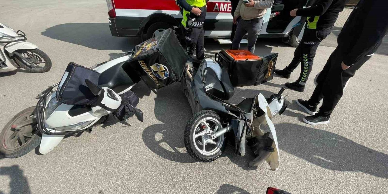 Karaman’da Motokuryeler Çarpıştı: 2 Yaralı