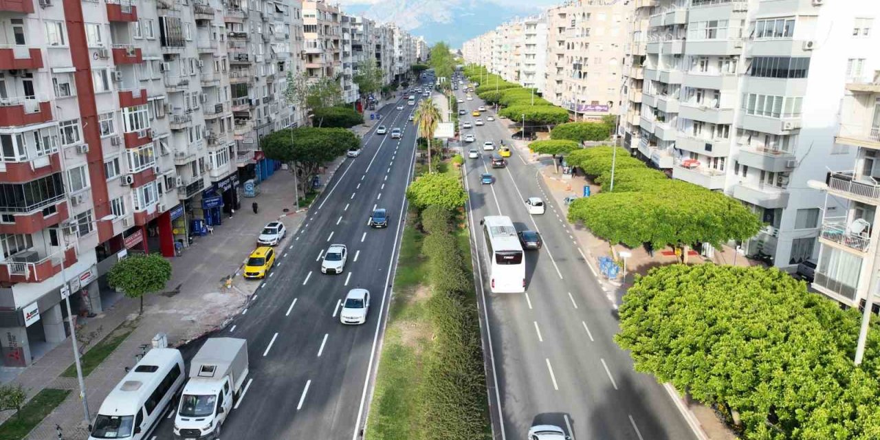 100. Yıl Bulvarı’nda 5. Etap Asfalt Çalışması Tamamlandı