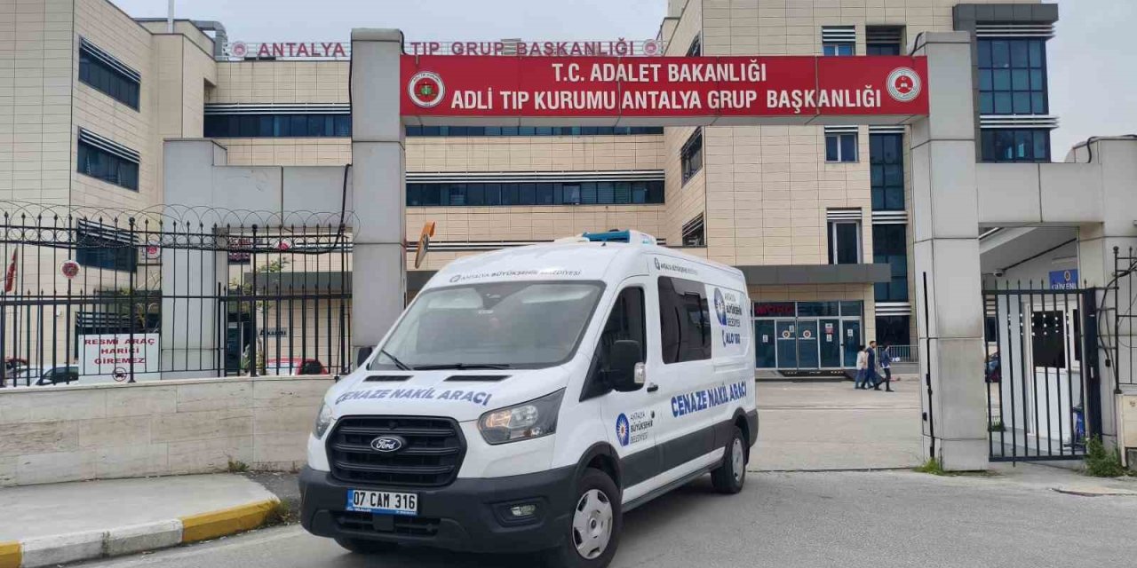 17 Yaşındaki Sürücünün Ölümüne Sebep Olduğu Küçük Çocuğun Cenazesi Ailesine Teslim Edildi