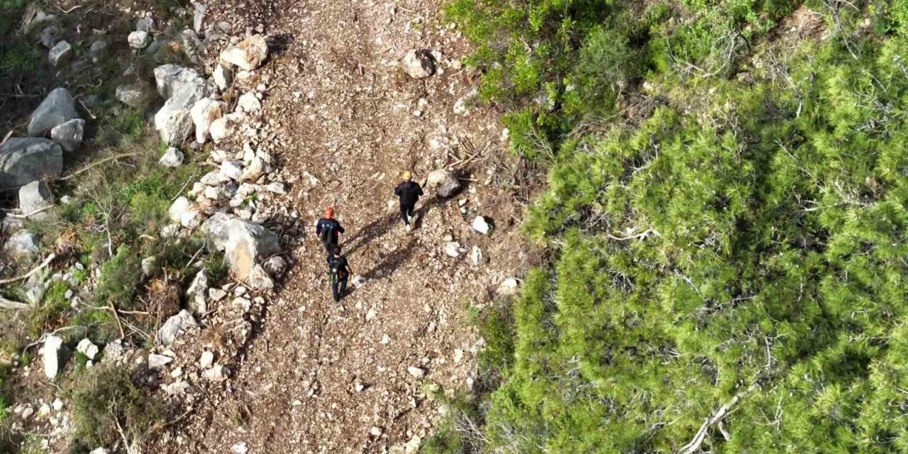 Yürüyüşe Çıktığı Dağlık Alanda Kayboldu: Afad Ekiplerince Dronla Bulundu