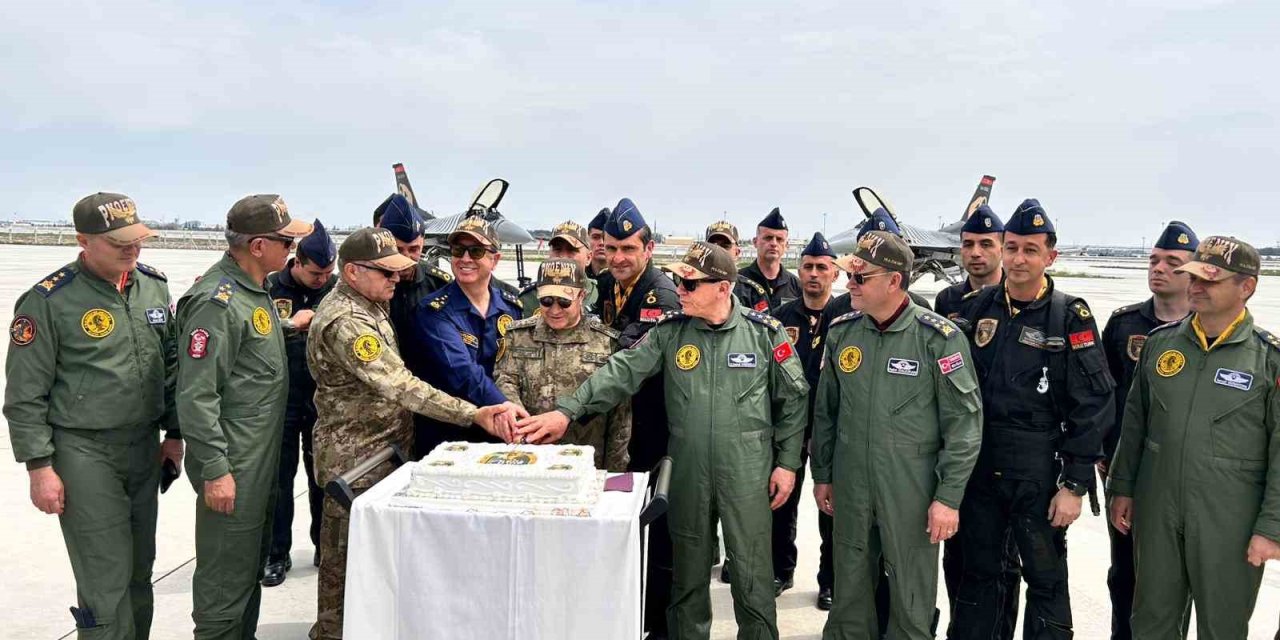Solotürk’ün Gökyüzündeki 15’inci Yılı Kutlandı