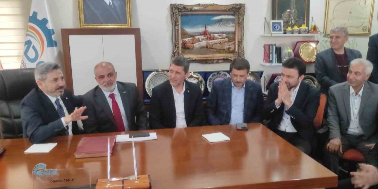 Bakan Yardımcısı Ahmet Aydın Doğu Ve Güneydoğu İş Adamları İle Bir Araya Geldi