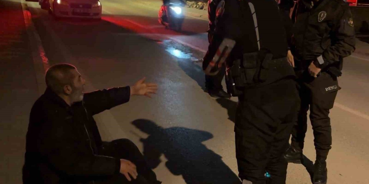 Husumetli Komşular Arasında Mahkeme Kararı Sonrası Kavga: 2 Yaralı