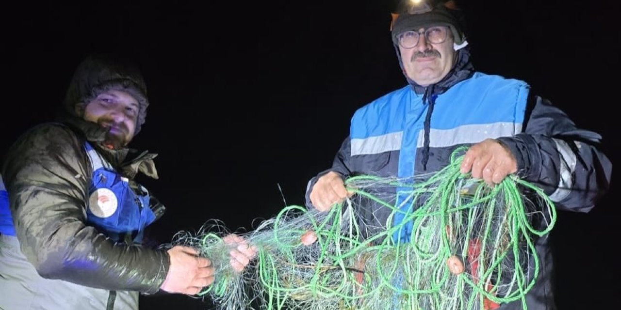 Suğla Gölü’nde Kaçak Avcılığa Geçit Yok: 800 Metrelik Ağ İmha Edildi
