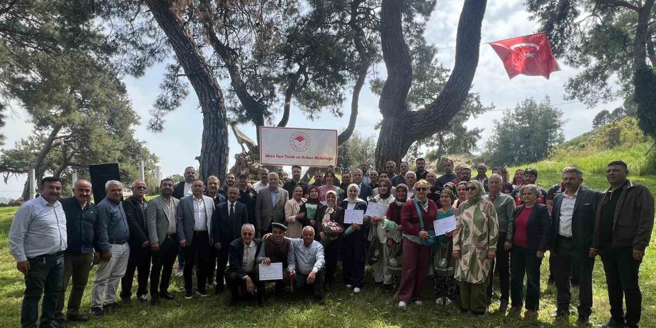 Aksu’da 19’u Kadın 47 Kursiyere "sürü Yönetimi Elemanı" Sertifikası Verildi