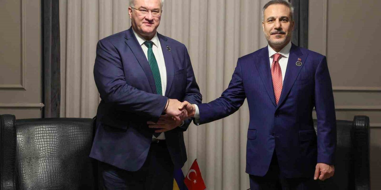 Bakan Fidan, Ukraynalı Mevkidaşı İle Bir Araya Geldi