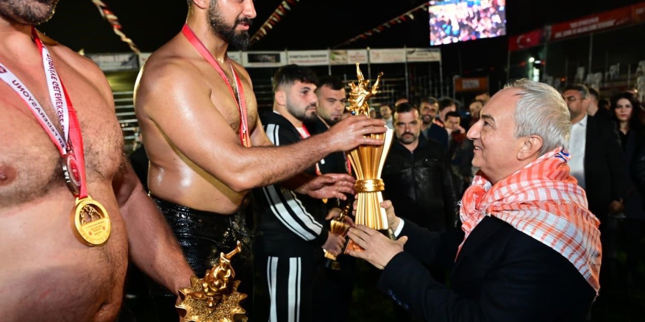 Kepez’in Başpehlivanı Enes Doğan