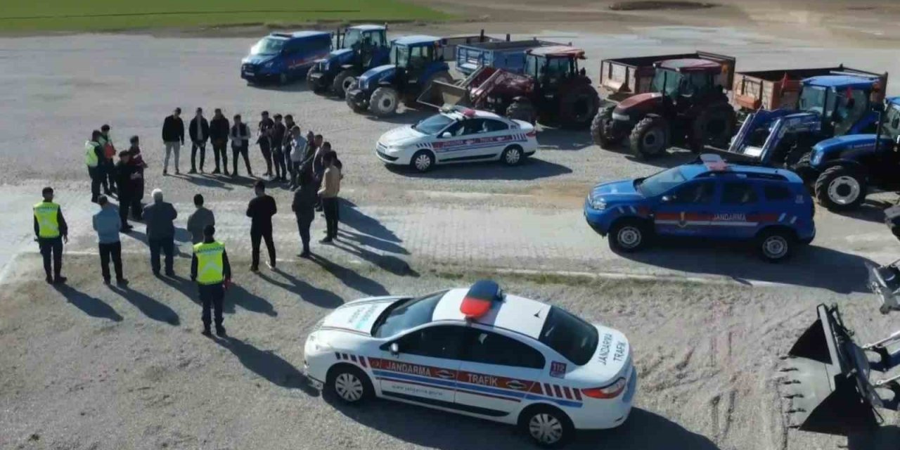 Trafik Jandarmasından "reflektör Tak Görünür Ol" Eğitimi