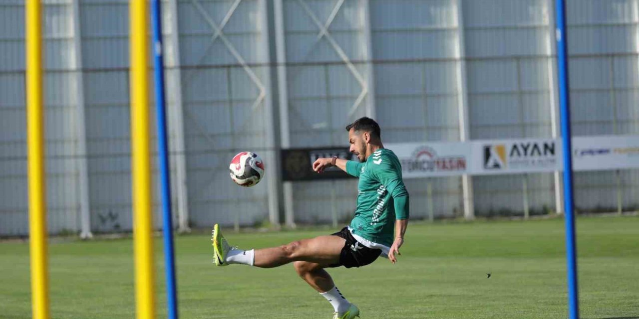 Konyaspor, Fenerbahçe Maçının Hazırlıklarını Tamamladı