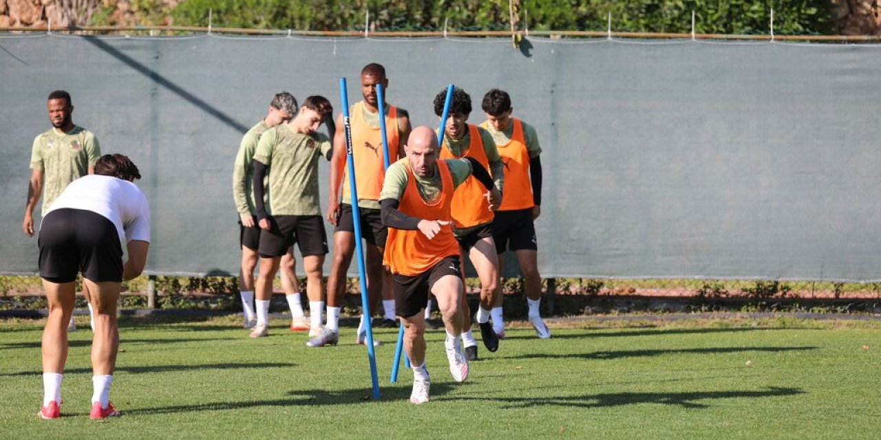 Alanyaspor, Beşiktaş Maçı Hazırlıklarına Başladı