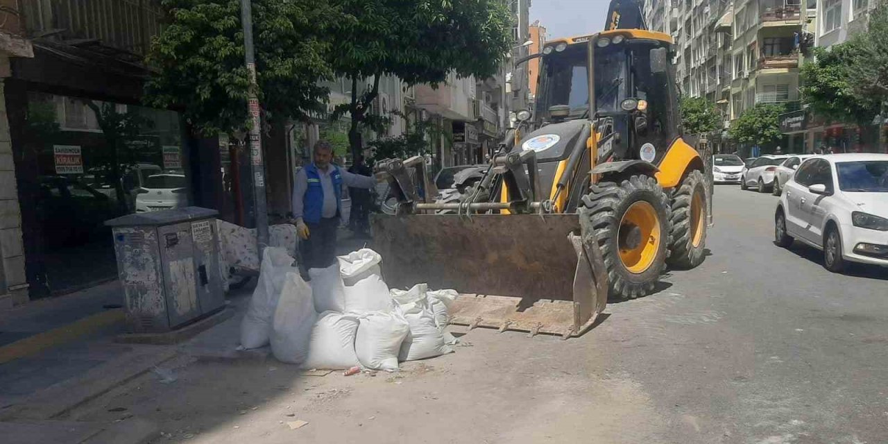 Akdeniz’de Moloz Ve Atık Seferberliği Sürüyor