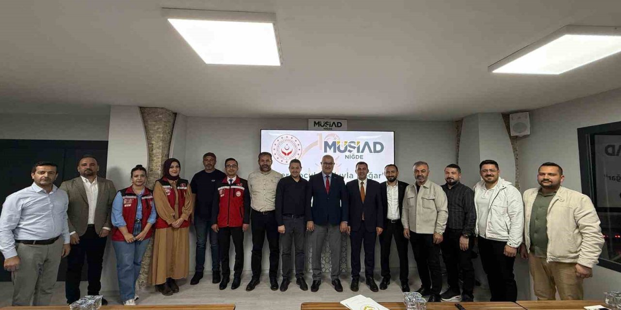 Niğde’de Yeni Evlenen Çiftlere Yeni Doğan Destek Çantası Desteği