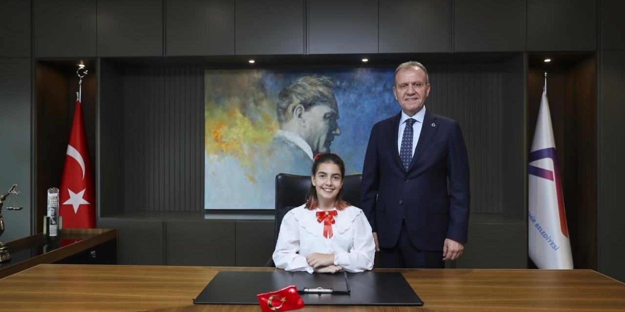 Başkan Seçer Makamını Çocuklara Bıraktı