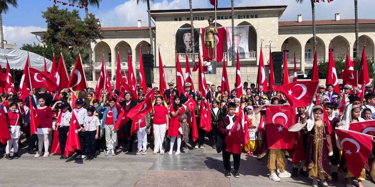 Mersin’de 23 Nisan Coşkuyla Kutlandı