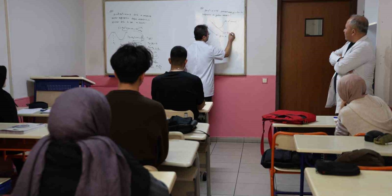 Özenti Davranışta Süreklilik Kişilik Bozukluğunun Habercisi Olabilir