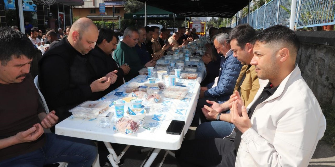 Mersin’de Hayatını Kaybeden İtfaiyeci Çelikkaya Yıl Dönümünde Anıldı