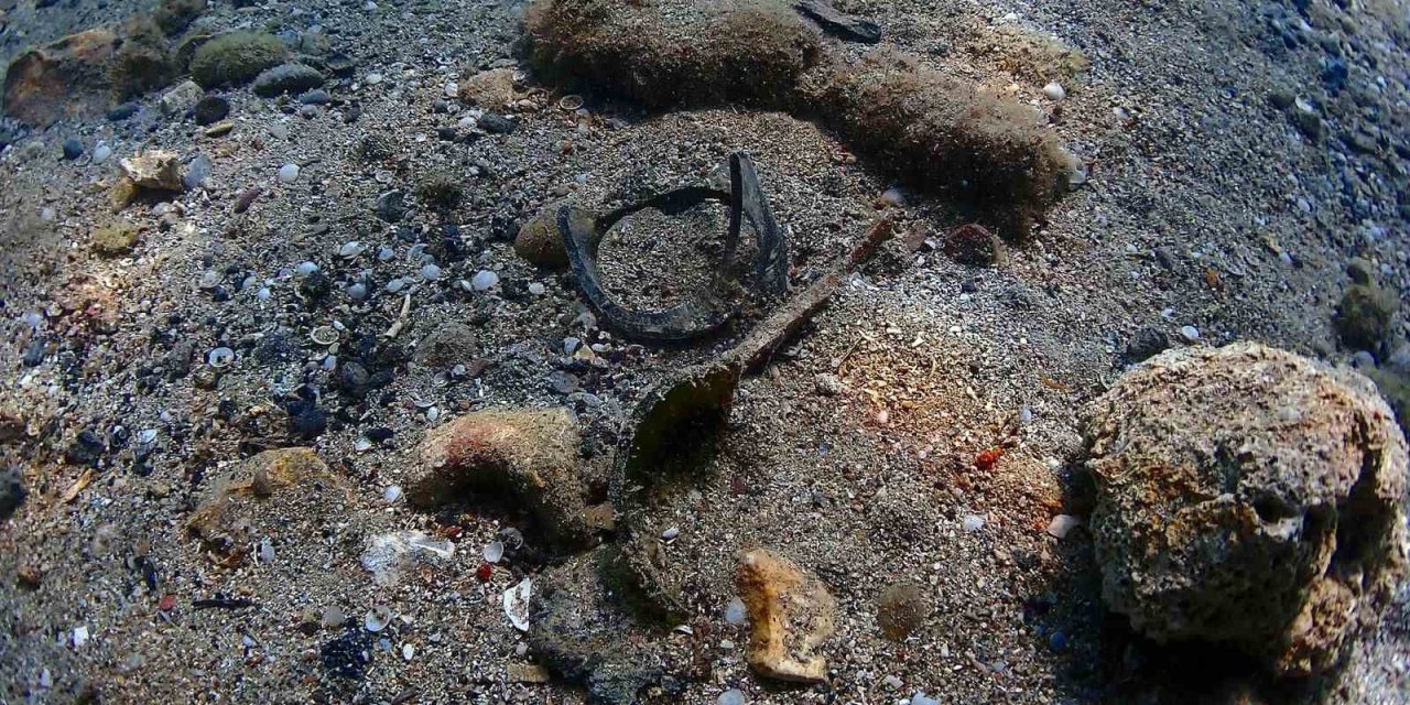 Büyükşehir’den Yat Limanı’nda Deniz Dip Temizliği