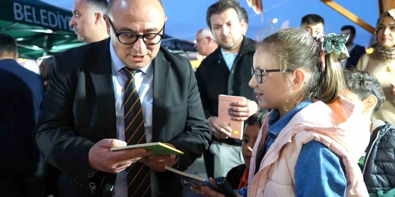 Erdemli’de 4. Kitap Ve Edebiyat Günleri Yoğun İlgiyle Tamamlandı