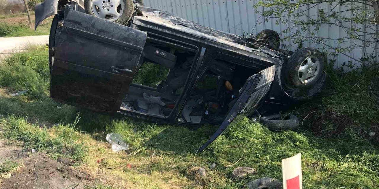 Üç Aracın Karıştığı Kazada 3 Yaralı