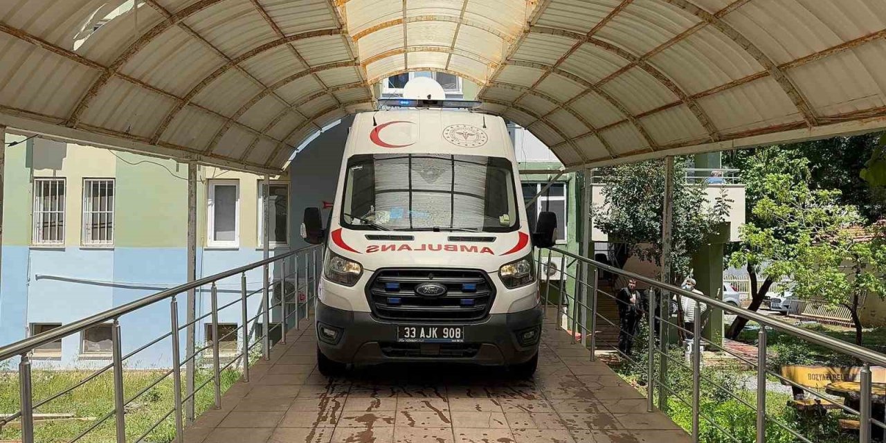 Mersin’de Hastaneye Kaldırılan Aileden Acı Haber: 2 Çocuk Kurtarılamadı