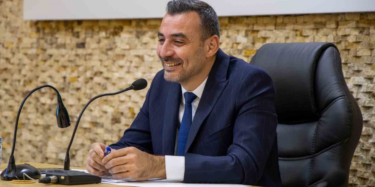Başkan Vekili Çiçek’ten Sahte Hesap Uyarısı