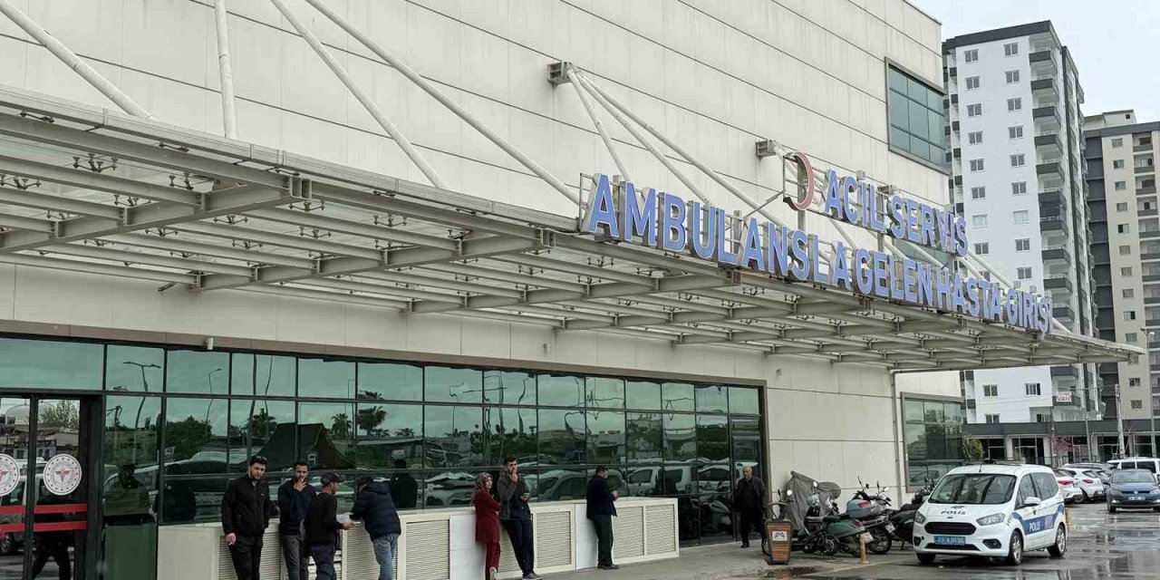 Tarihi Geçmiş Salam Yiyen 4 Öğrenci Hastaneye Kaldırıldı