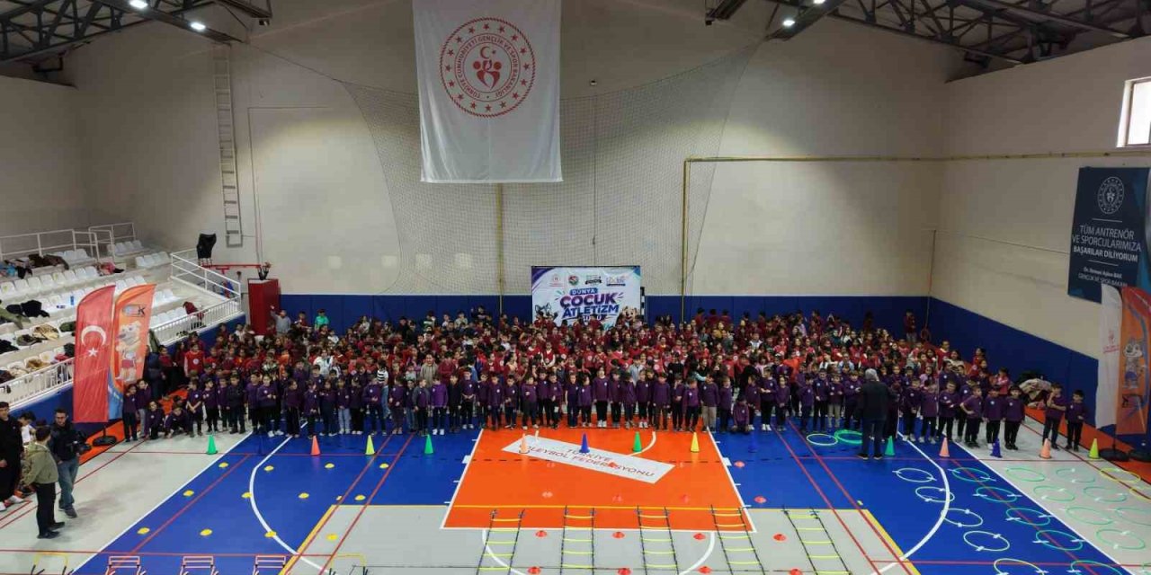 Karaman’da Dünya Çocuk Atletizm Günü Kutlandı