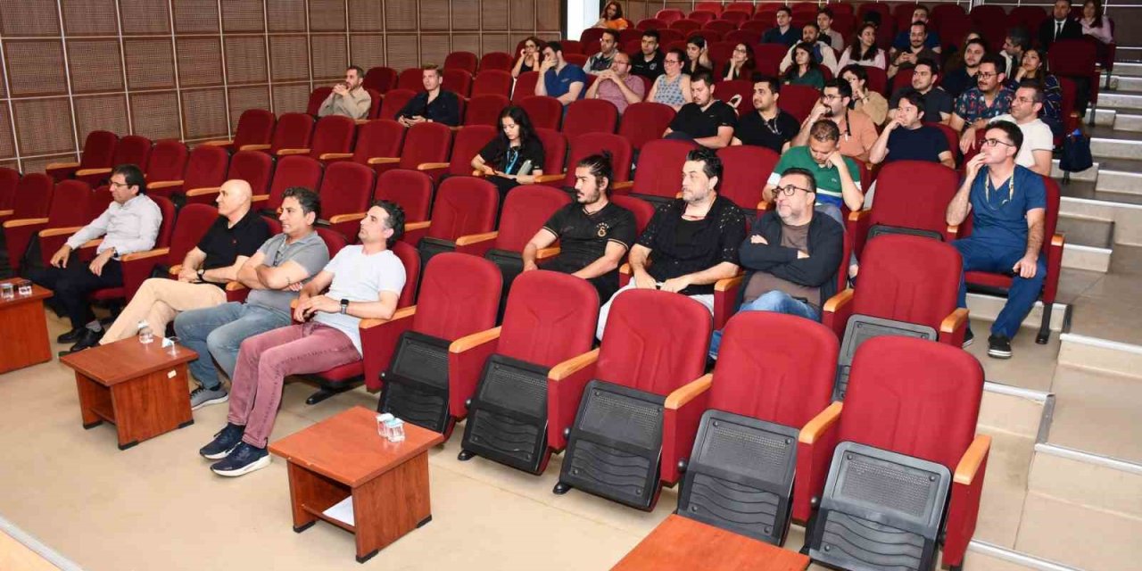 Alanya’da Robotik Cerrahi Alanında Simülasyon Eğitimi Verildi