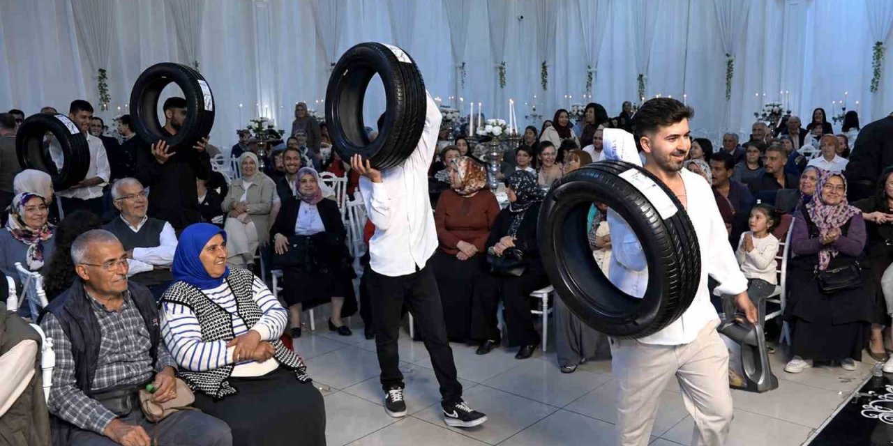 Mersin’de Damada Lastik Ve Motor Yağı Taktılar