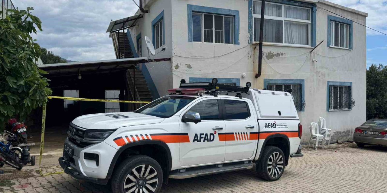 Mersin’de 2 Kardeşin Ölümünde İlk Sonuç: Kaldıkları Odada Fosfor Sinir Gazı Tespit Edildi