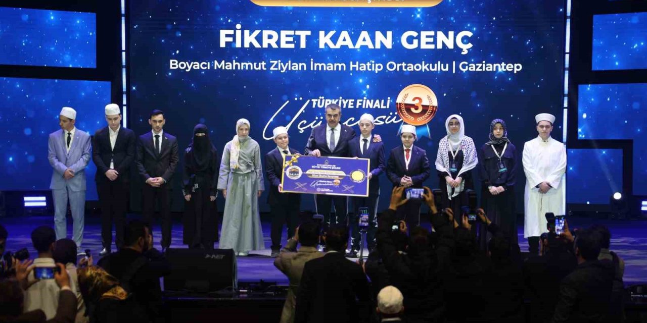 Bakan Tekin: "gençlerimizin Ruh Dünyası, Algoritmaların Merhametine Bırakılmamalı"