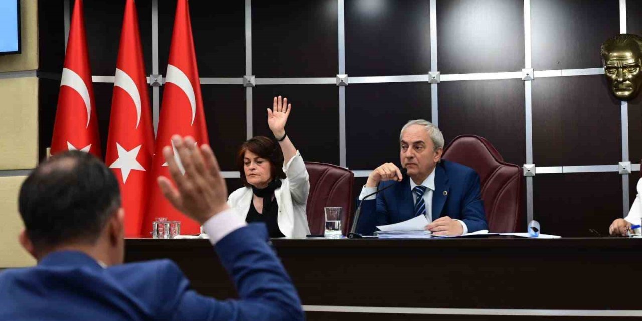 Kepez’in Mayıs Gündeminde 2025’in Bütçe Başarısı Konuşuldu