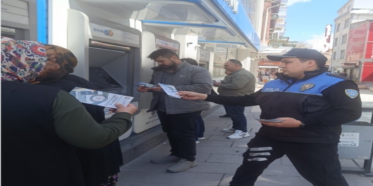 Niğde’de Öğrencilere Güvenlik Eğitimi, Vatandaşlara Dolandırıcılık Uyarısı Yapıldı