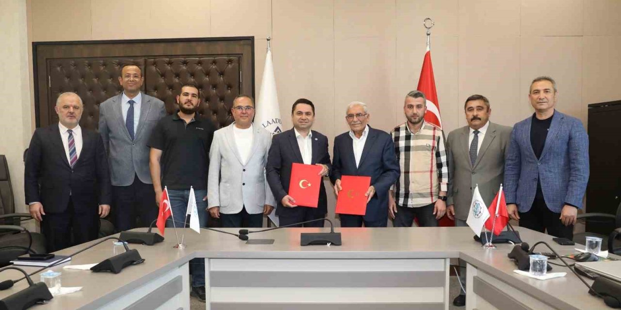 Alanyalı Hayırseverden Alkü’ye Bina Bağışı