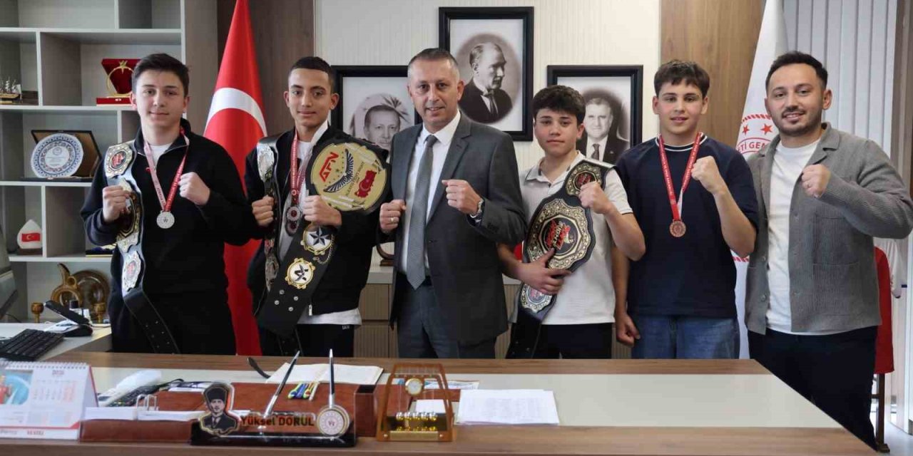 Niğdeli Muaythai Sporcularından Türkiye Dereceleri