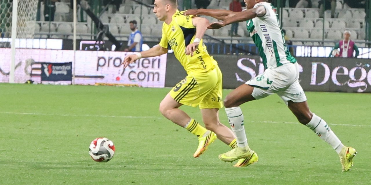 Trendyol Süper Lig: Konyaspor: 0 - Fenerbahçe: 1 (ilk Yarı)