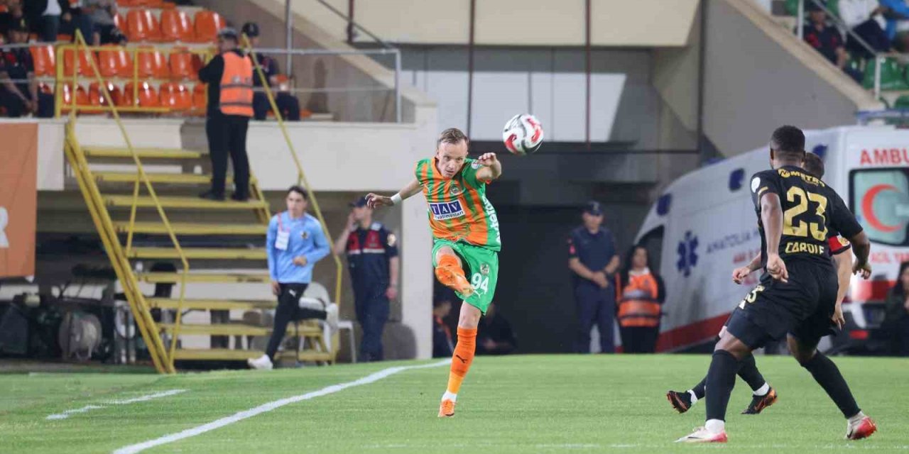 Trendyol Süper Lig: Corendon Alanyaspor: 3 - Kayserispor: 1 (maç Sonucu)