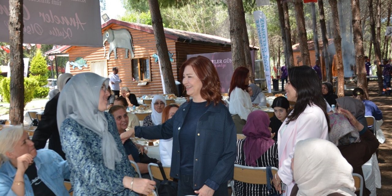 Mersin’de Şehit Annelerine Özel Program