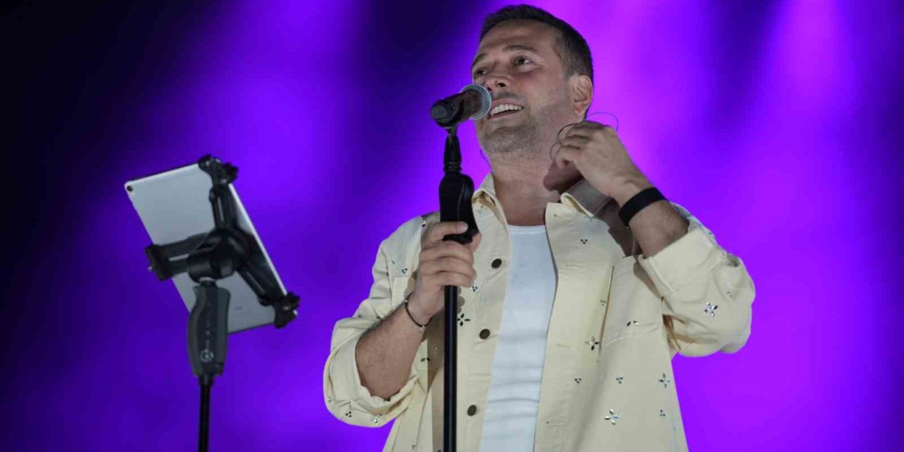 Mersin Kültür Yolu Festivali’nde Oğuzhan Koç Rüzgarı Esti